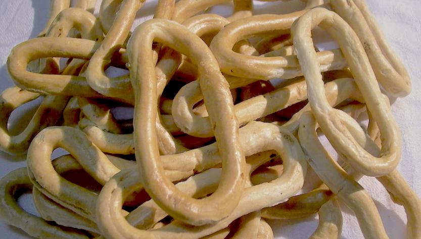 Menù pasquale pugliese: gli scaldatelli